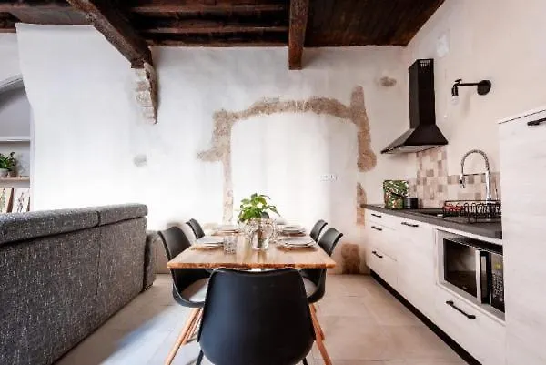 Maison De Juliette Crest